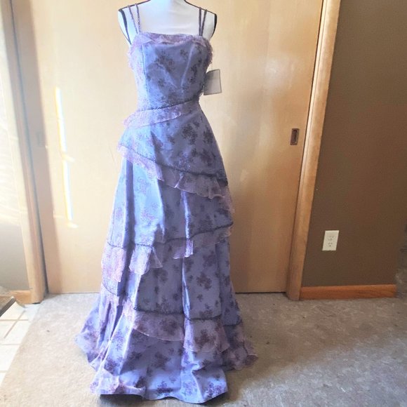 NWT S10 Coli Couture Purple Floral Diagonal Formal - Picture 1 of 7